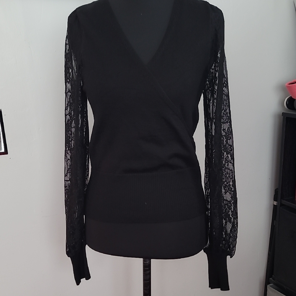 Madden Girl Black Knit Sweater With Lace Sleeves